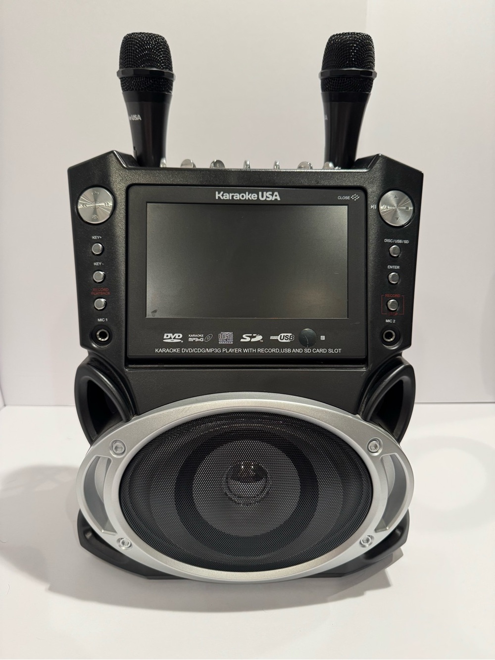 Karaoke USA GF829 Karaoke Machine with 7” Screen, 2 Mics & Karaoke Discs